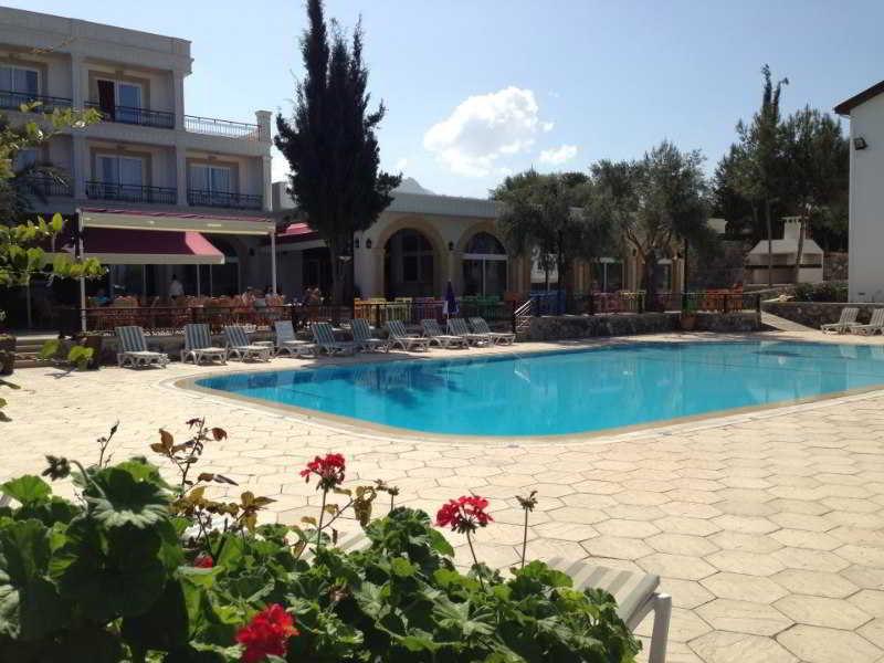 Sammy'S Kyrenia Boutique Hotel & Pool Dış mekan fotoğraf